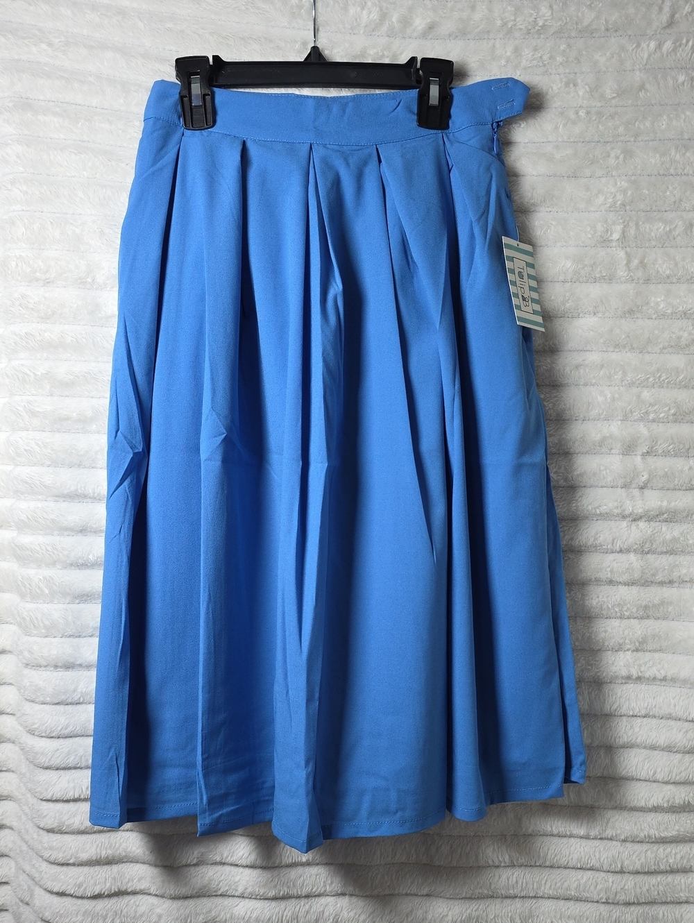 0592 Tulip B Women's Pleated A-Line Midi Skirt in Blue